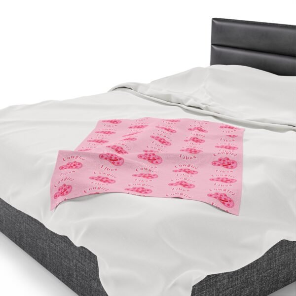 Cowgirl Velveteen Blanket, Pink Plush Throw for Girls - Western Theme Cozy Bedding, Home Decor, Gift Idea, Cowgirl Bedroom Decor, Kids - Image 15